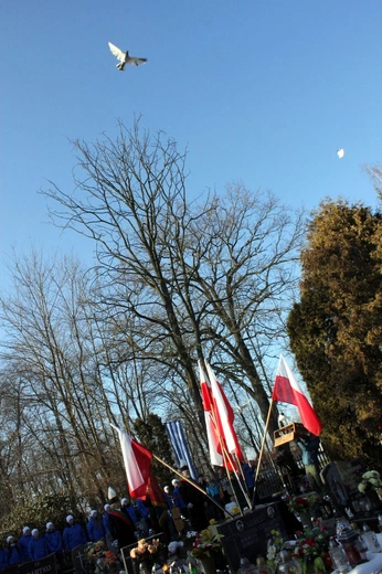 Odsłonięcie monumentu pamięci ofiar marszu śmierci