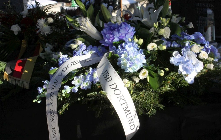 Odsłonięcie monumentu pamięci ofiar marszu śmierci