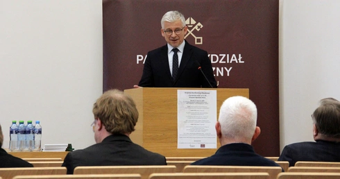 Homoousios, czyli współistotny Ojcu