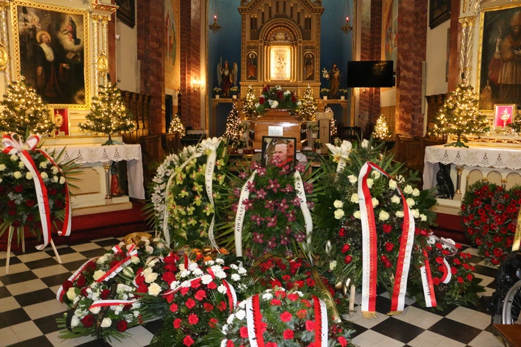 Pogrzeb kpt. Wacława Szaconia "Czarnego"