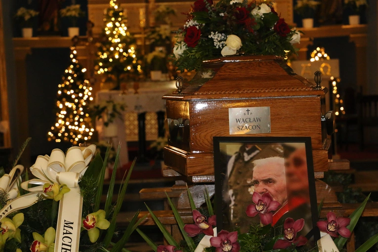 Pogrzeb kpt. Wacława Szaconia "Czarnego"