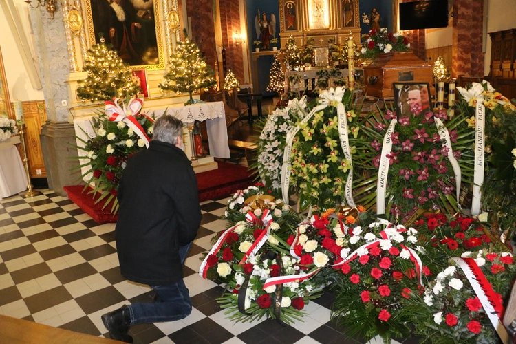 Pogrzeb kpt. Wacława Szaconia "Czarnego"