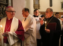 Ekumeniczne "Wierzę" przed Drzwiami Płockimi