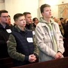 	Nauki przygotowano z myślą o młodzieży męskiej ze szkół średnich i starszej. 