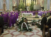 	Zmarłego kapłana polecamy modlitwie.