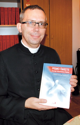 Kapłan jest inicjatorem powstania Akademii Biblijnej w Sandomierzu.