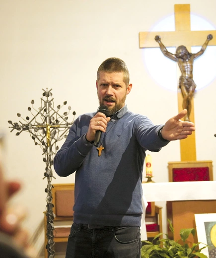 – Kiedy Bóg daje ci powołanie, to trzeba iść, zacząć działać – przekonywał Szymon Hotała.