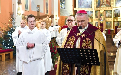 Dawid Makowski był ceremoniarzem podczas inauguracji Roku Jubileuszowego 2025 w zielonogórskiej konkatedrze.