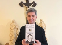 	– Od początku lutego w parafii św. Anny peregrynować będzie fragment chusty z krwią ks. Pawła, świadectwo męczeństwa – zapowiada ks. Sławomir Szweter, proboszcz.