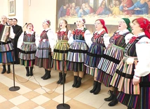 Kolędy śpiewały Kraśniczanki.