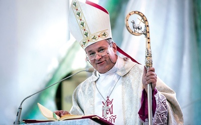 Co tydzień biskup będzie wyjaśniał znaczenie kolejnych elementów liturgii.