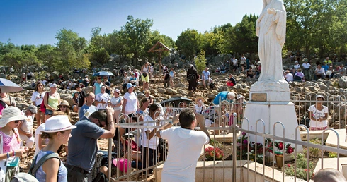 Potencjalnym objawieniom maryjnym w Medjugorju, zgodnie z watykańskimi  normami, przyznano kategorię nihil obstat. Oznacza to, że nie są one sprzeczne z doktryną katolicką, a rozwijająca się tu pobożność przynosi dobre owoce. 