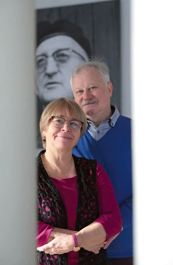 Pod koniec lat 70. XX w. przyszli małżonkowie: Dobromiła Herz i Stanisław Salik zaangażowali się w działalność i przygotowanie pierwszych dużych spotkań wspólnoty z Taizé za żelazną kurtyną. W trudnym czasie komunistycznego reżimu próbowano zaszczepić w Polsce idee pokoju, pojednania, zaufania, komunii. Bracia z Taizé wraz z permanentami – czyli młodymi różnych narodowości poświęcającymi wspólnocie jakiś czas – chcieli nawiązać kontakt z Ruchem Światło–Życie i jego założycielem. Stanisław był jedną z osób,…