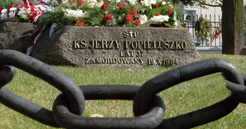 Ksiądz Jerzy uzdrawia na antypodach