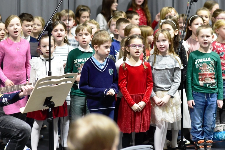 Olsztyn. Koncert kolęd w szkole katolickiej
