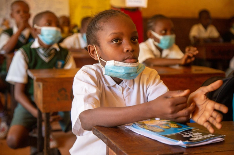 UNICEF: kryzys klimatyczny wpływa na edukację milionów dzieci