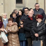 Otwarcie Roku Jubileuszowego i przejście przez bramę na wrocławskim Brochowie