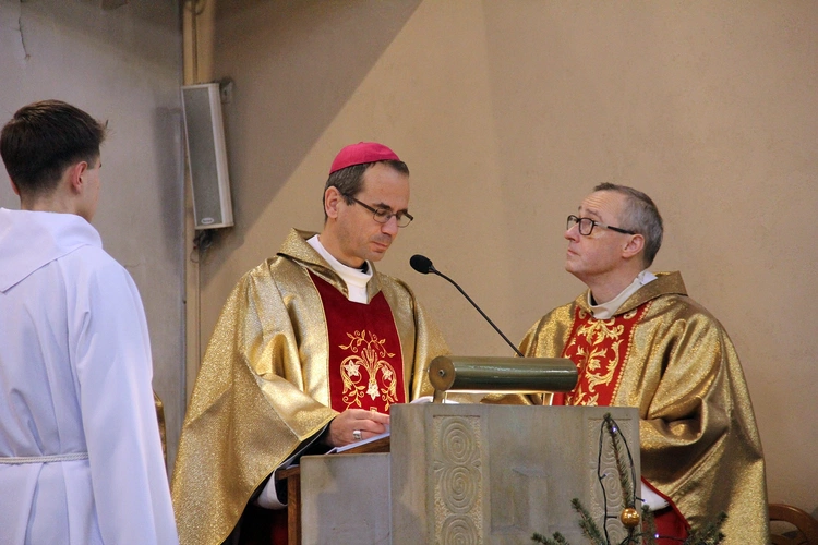 Otwarcie Roku Jubileuszowego i przejście przez bramę na wrocławskim Brochowie