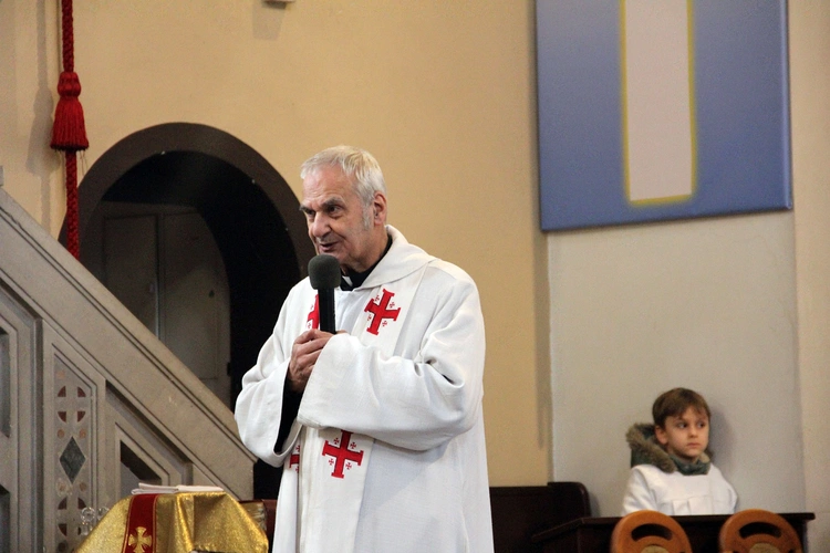 Otwarcie Roku Jubileuszowego i przejście przez bramę na wrocławskim Brochowie