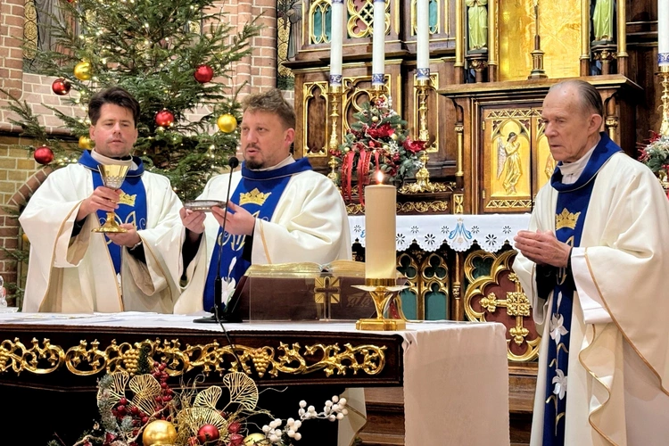 Gietrzwałd. Spotkanie wspólnoty Róż Różańcowych MB Gietrzwałdzkiej