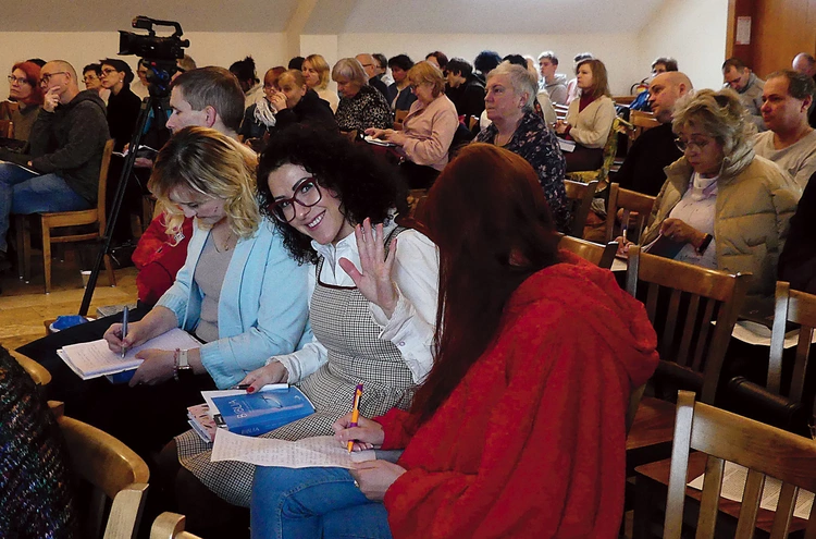 Na rozważaniach słowa Bożego chce się spotykać coraz więcej diecezjan.