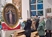 Wierni przez tydzień czuwali przed peregrynującym obrazem Matki Bożej.