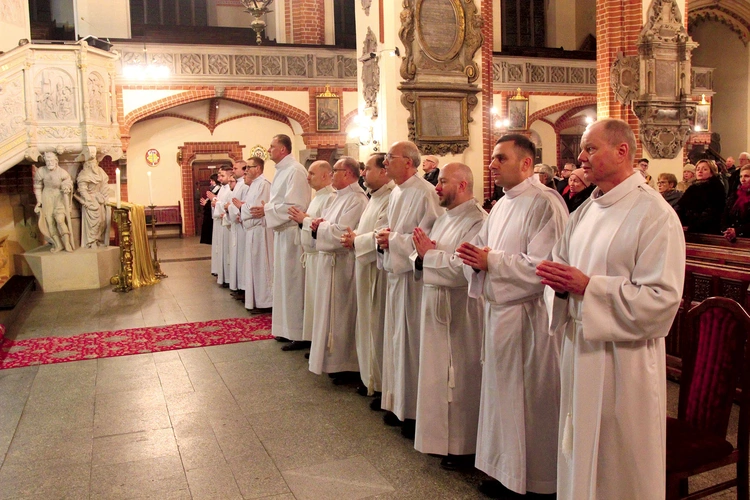 Lektorzy odważnie i stale, do końca życia chcą świadczyć o Bogu.