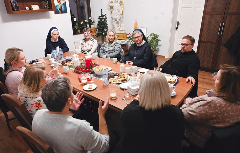 	Tu celem jest spotkanie.