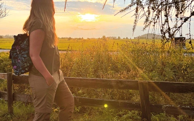 	Milena jest postrzegana jako atrakcyjna singielka, ale jej serce jest już zajęte.