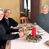 	Siostry Joanna Maria, Anastazja i Danuta. W domu mieszka także nowicjuszka, s. Jana.