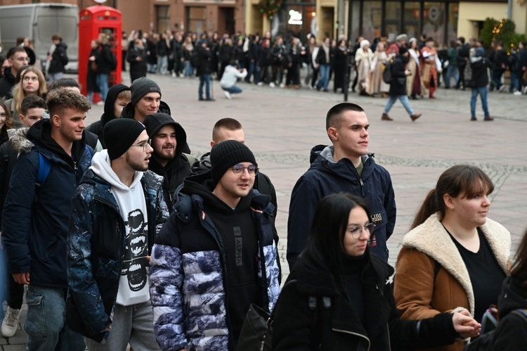 Polonez maturzystów w Opolu