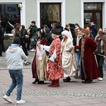 Polonez maturzystów w Opolu
