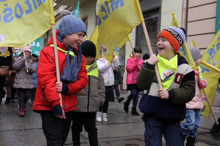 Pierwszy Marsz Radości w Zespole Szkół Salezjańskich