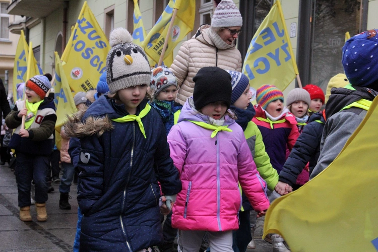 Pierwszy Marsz Radości w Zespole Szkół Salezjańskich