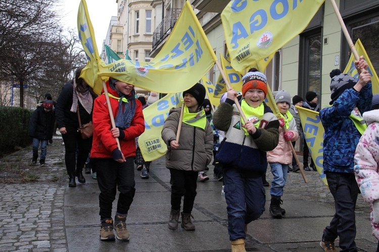 Pierwszy Marsz Radości w Zespole Szkół Salezjańskich