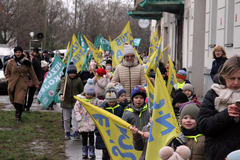 Pierwszy Marsz Radości w Zespole Szkół Salezjańskich