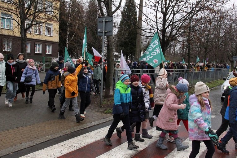 Pierwszy Marsz Radości w Zespole Szkół Salezjańskich