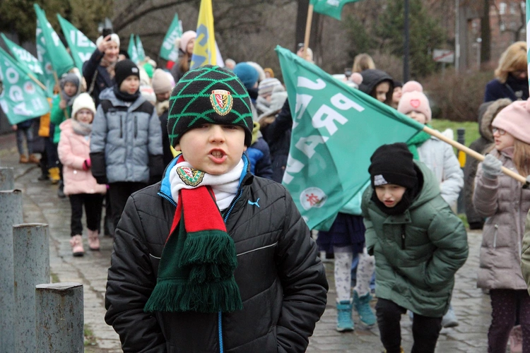 Pierwszy Marsz Radości w Zespole Szkół Salezjańskich
