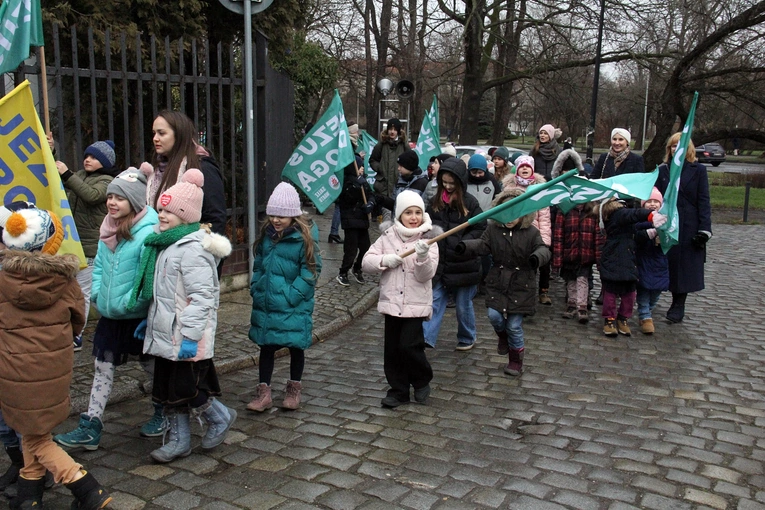 Pierwszy Marsz Radości w Zespole Szkół Salezjańskich