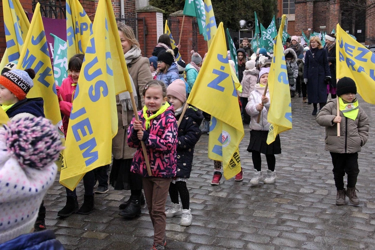 Pierwszy Marsz Radości w Zespole Szkół Salezjańskich