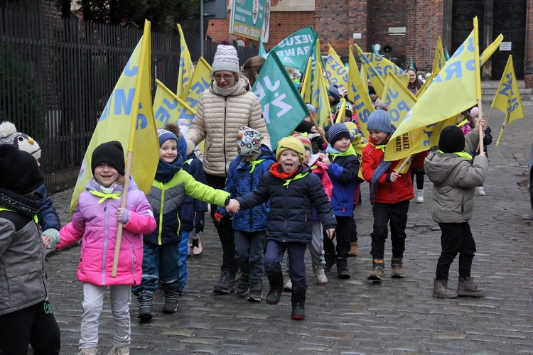 Pierwszy Marsz Radości w Zespole Szkół Salezjańskich