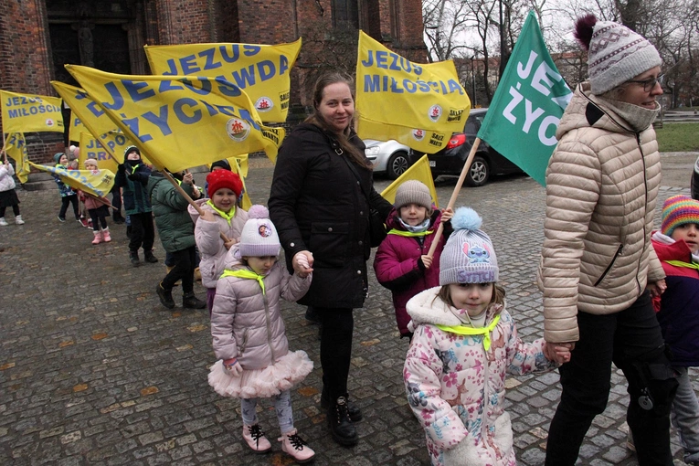 Pierwszy Marsz Radości w Zespole Szkół Salezjańskich