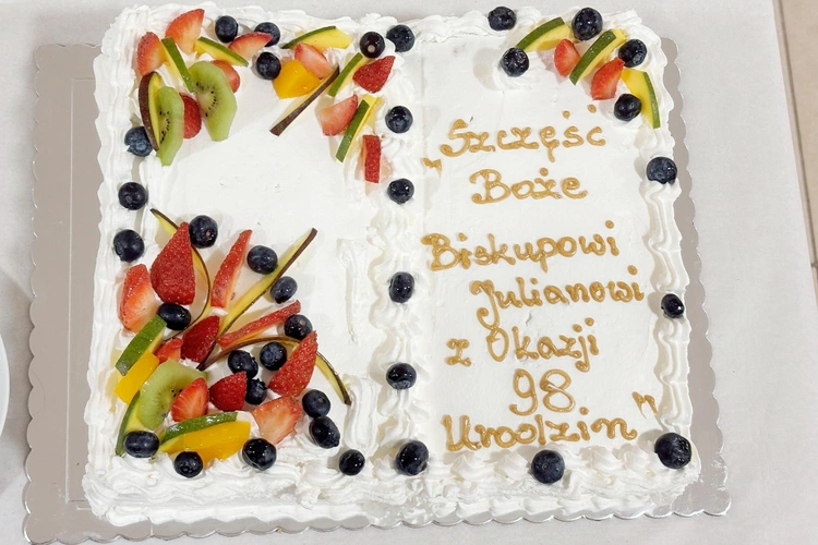 98. urodziny bp. Juliana Wojtkowskiego