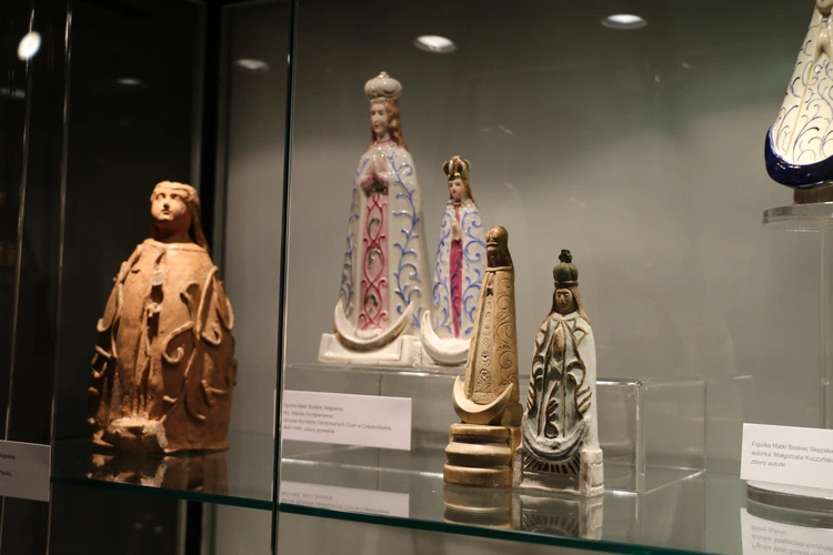 Płock. Wystawa "Oblicza. Matka Boska Skępska wczoraj i dziś"