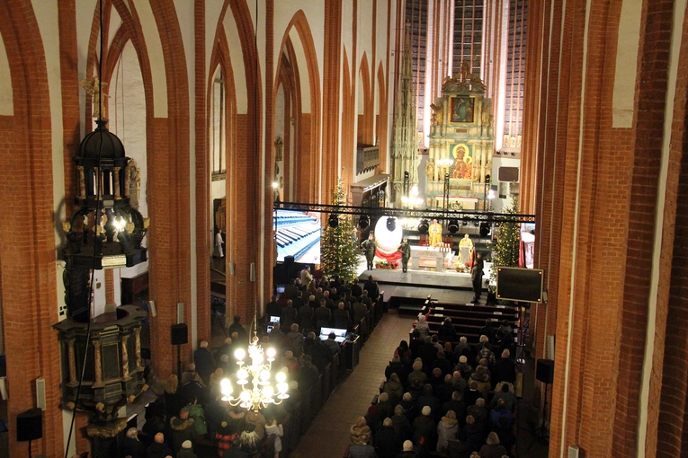 Peregrynacja obrazu Matki Bożej Łaskawej w bazylice św. Elżbiety we Wrocławiu