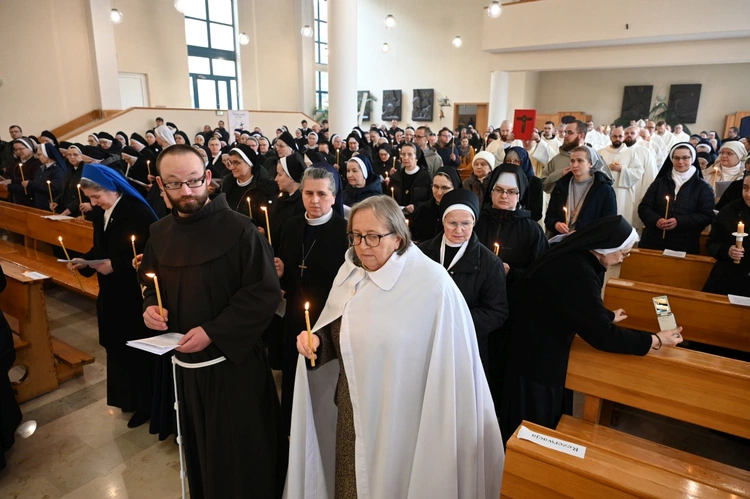 Dzień Życia Konsekrowanego