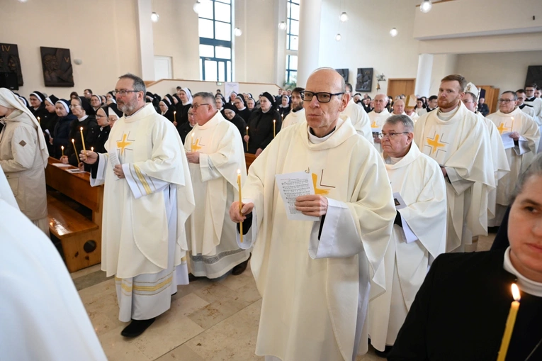 Dzień Życia Konsekrowanego