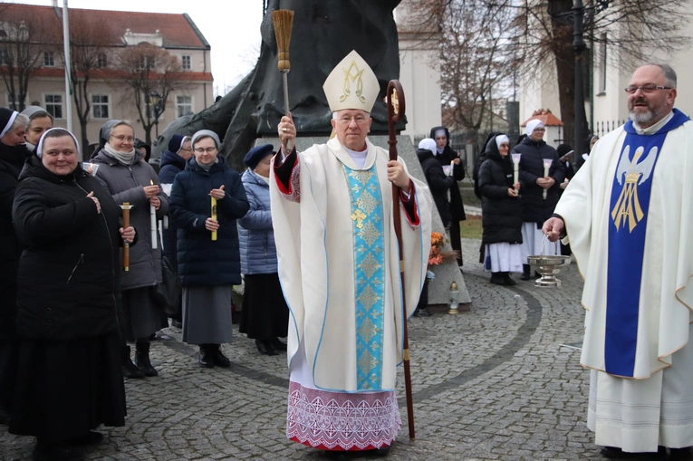 Dzień Życia Konsekrowanego w diecezji łowickiej