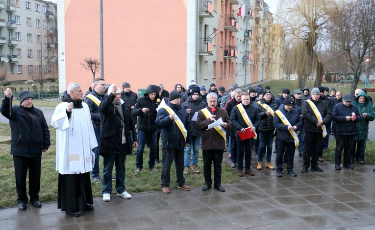 Męski Różaniec w parafii św. Teresy od Dzieciątka Jezus