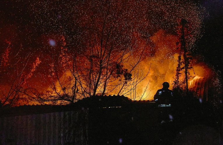 Efekty ataku rosyjskich dronów na ukraiński Charków